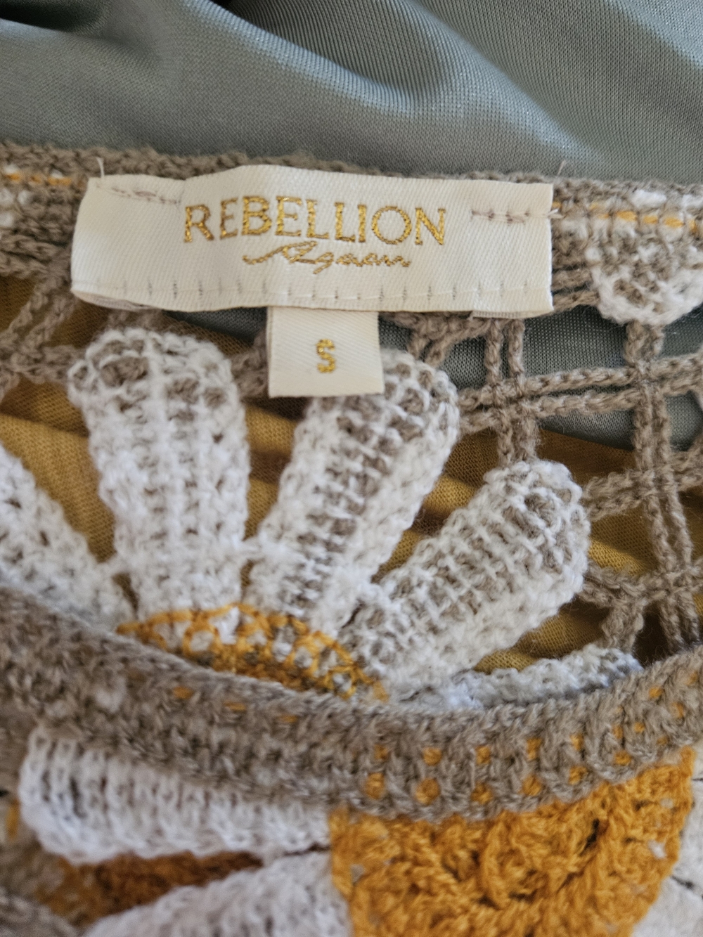 Crochet Daisy Pullover Sweater - Taupe with White & Yellow - Picture 3 of 3